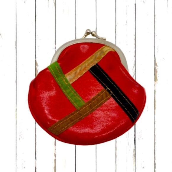 Vintage Change Purse Red Ribbon Accent Coin Purse - Picture 3 of 7